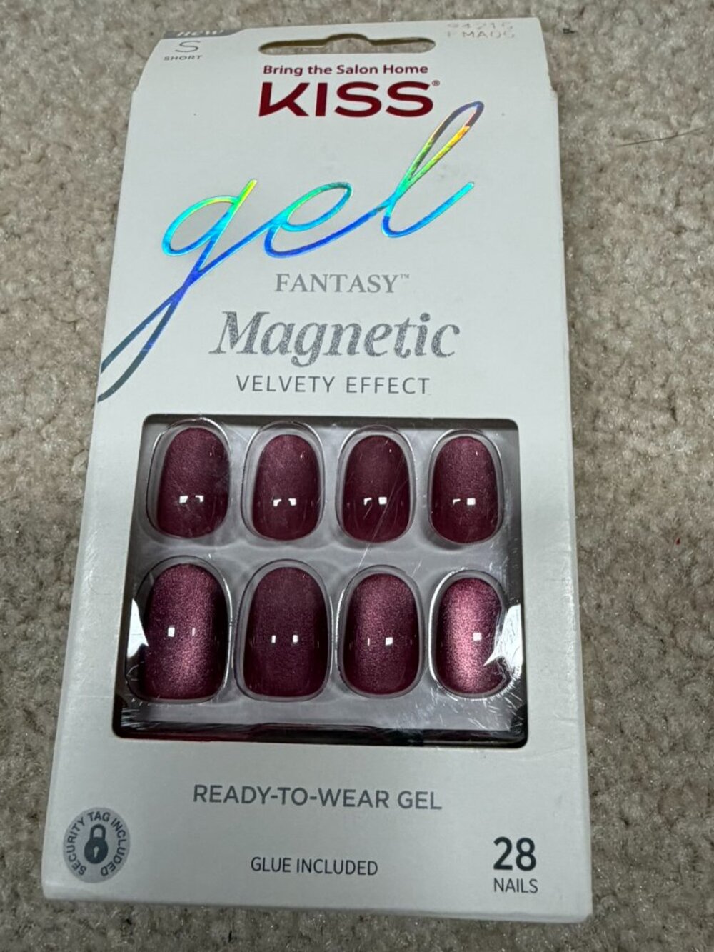KISS Gel Fantasy Magnetic Velvety Effect Press On Nails Burgundy Short NWT